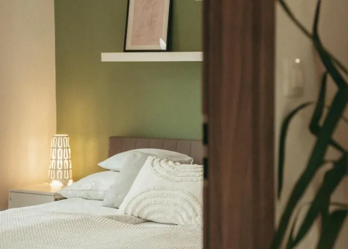 Wine&go Studio, Stylish, Quiet Center Appartement Eger